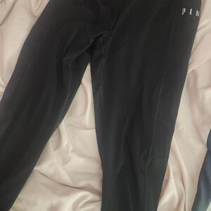 Black Leggings VS Pink ♡